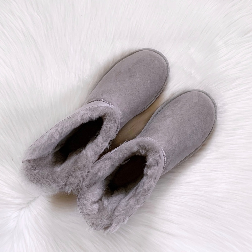 UGG Classic Double Bow Mini Goat Boots - Picture 4 of 8